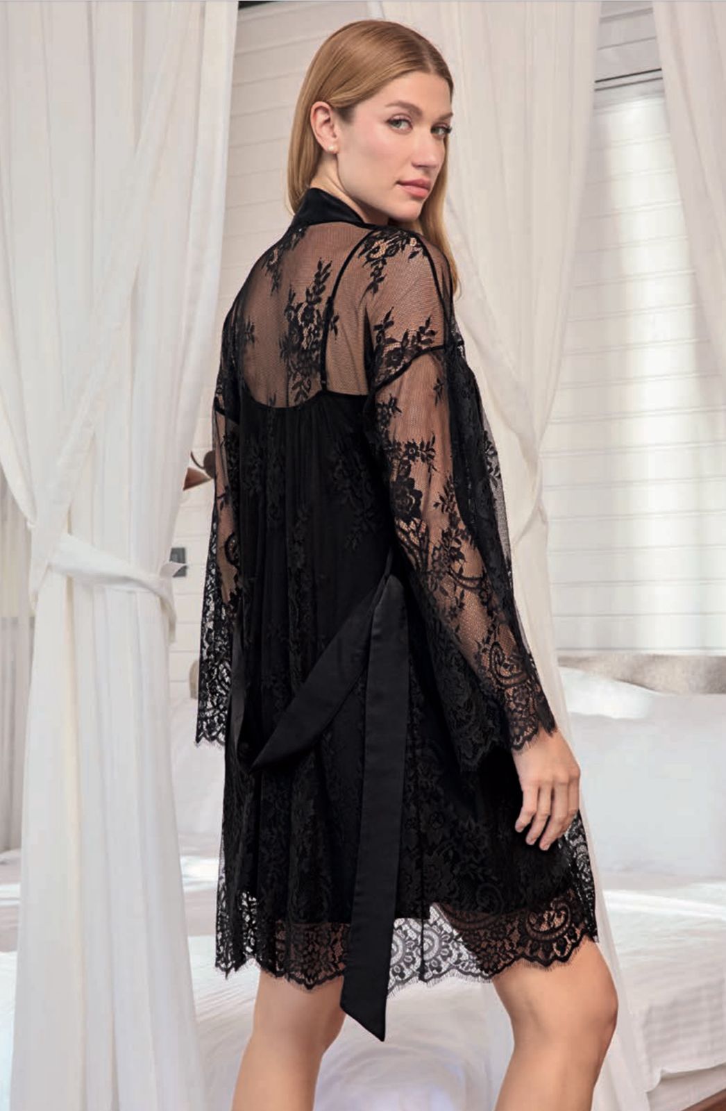 BLACK DONTELLE ROBE- SHORTDRESS