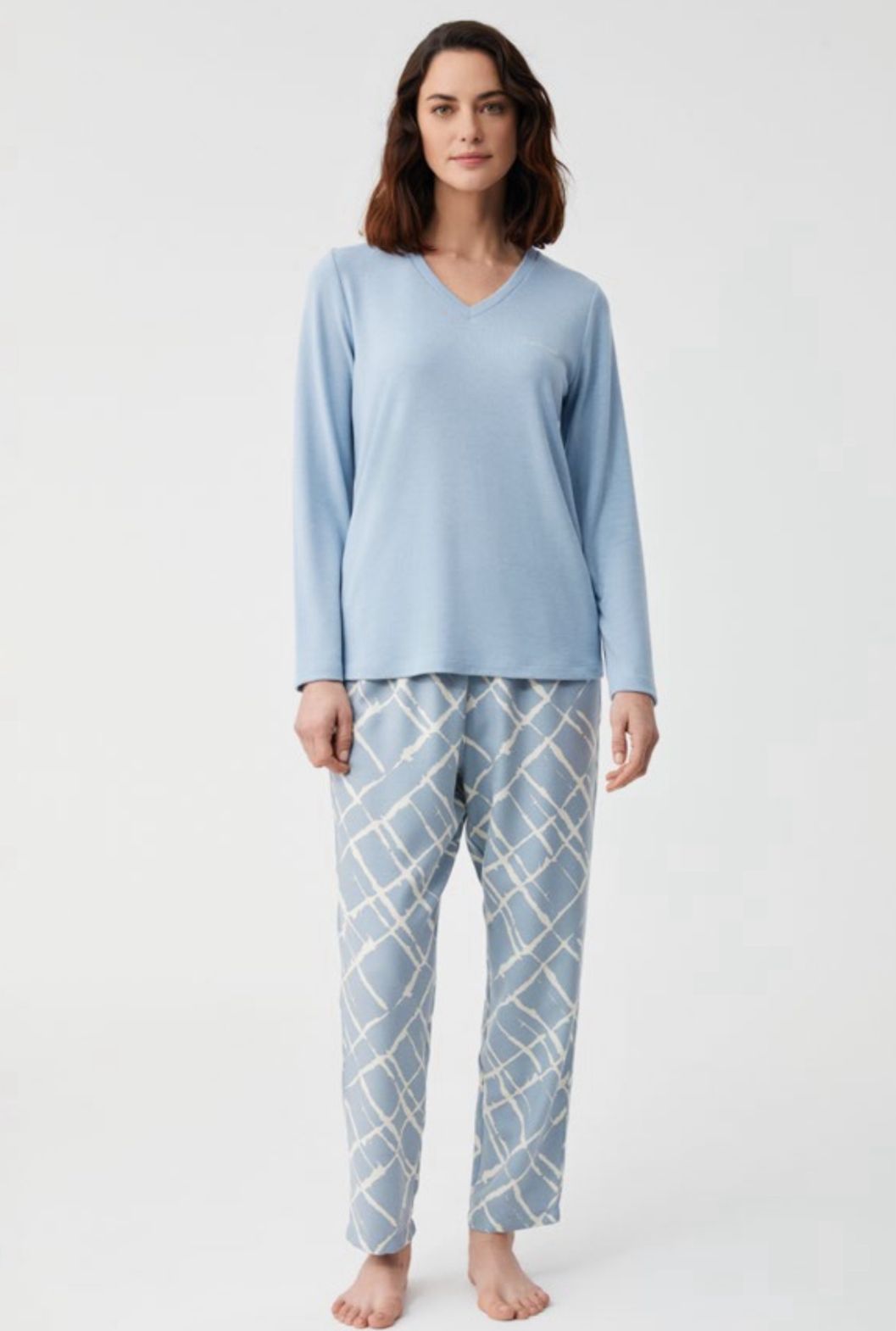 LIGHT BLUE
