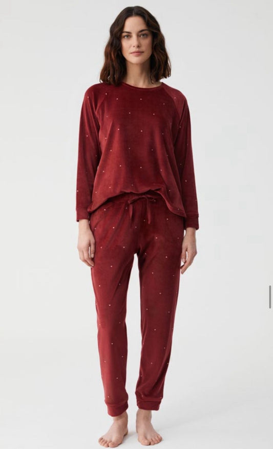 RED - VELVET